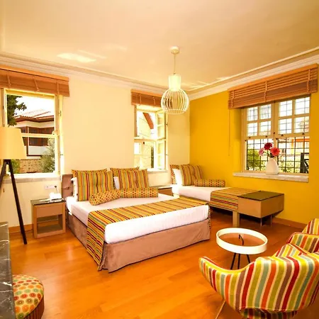 Charming Flat Near Hadrian'S Gate-3