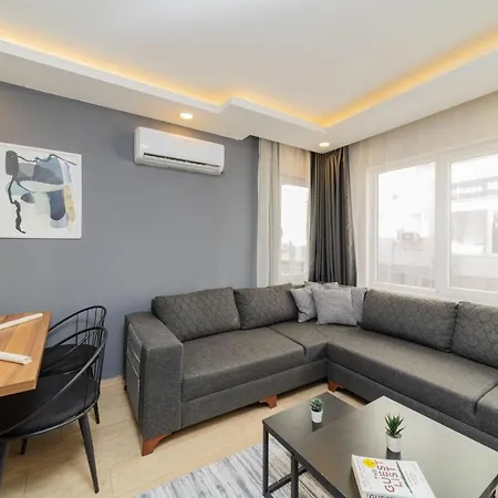 Lovely Central Apartment Near Beach In Muratpasa, Antalya-3