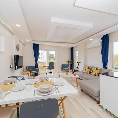 Comfortable Home Near Beach W Balcony In Antalya-2