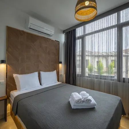 The Easy Rooms Verandah-3