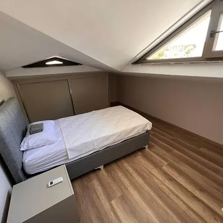 7 Person, Modern Architecture Villa - Awz 260-3
