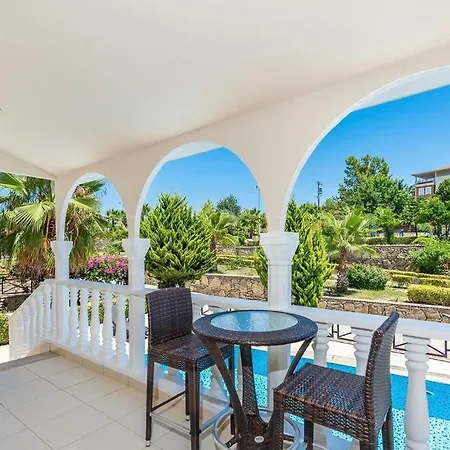 Sleeps 8, Private Pool Villa With 4 Bedrooms - Awz 256-2