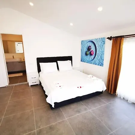 Sleeps 6, Great Villa With Modern Design - Awz 292-3