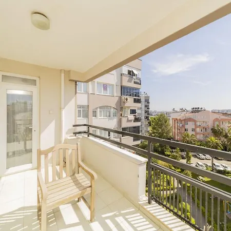 Spacious And Gorgeus Flat In Antalya-3