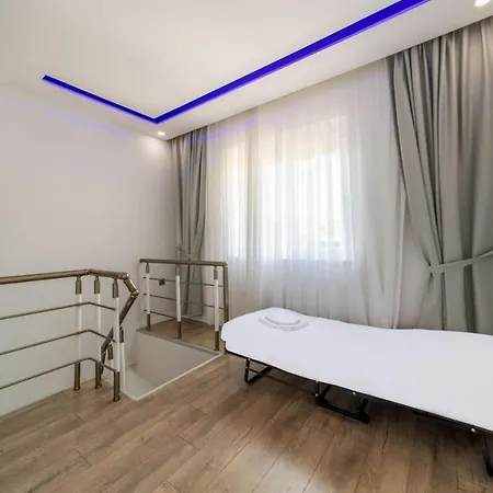Modern And Central Duplex Apartment Near Beach In Antalya-2