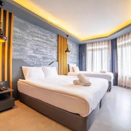 Golda Hotel-2