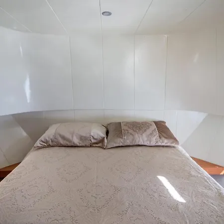 Karci Yacht Charter-2
