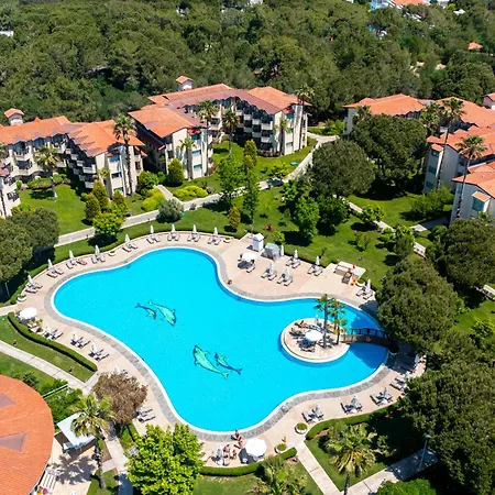 Bellis Deluxe Hotel & Heated For Winter Aqua Park-2