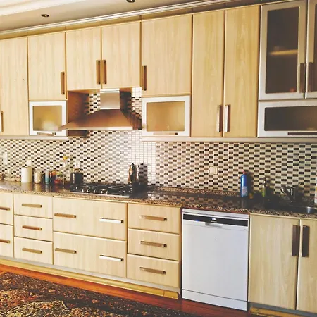 Oezcelik Apartmani-3