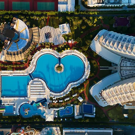 Miracle Resort Hotel-3