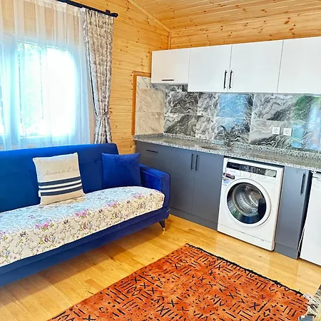 Cemils Guest House-2