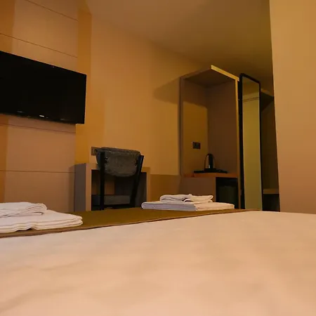 Bonnie City Hotel-3