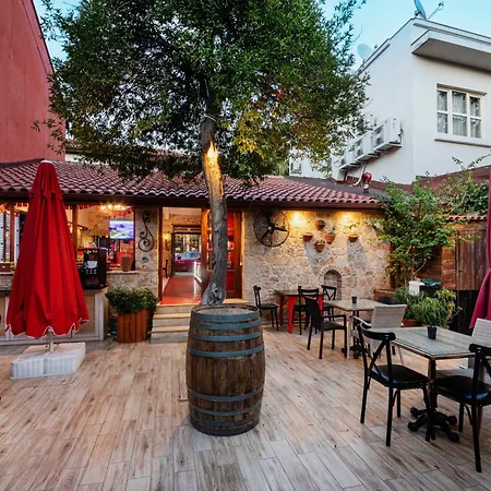Zemira Garden Hotel-3