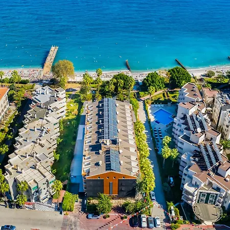 Fame Beach Hotel-2