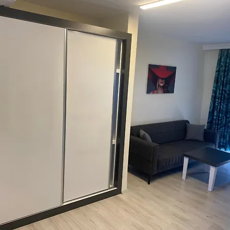 Side Meryam Suit Deluxe Hotel-3