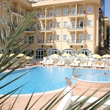 Hotel Sinatra-2