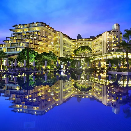Bellis Deluxe Hotel & Heated For Winter Aqua Park-3