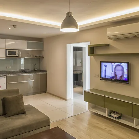 Delfino Boutique Apart Hotel-3