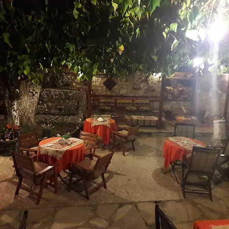 Antonios Motel-2