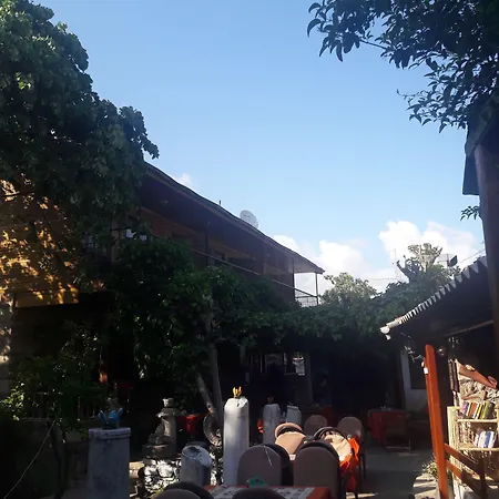 Antonios Motel-3