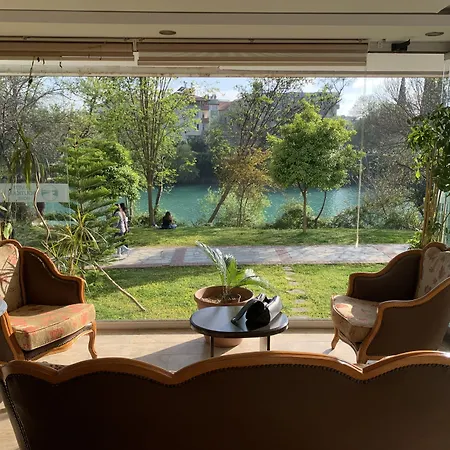 River Hotel-2