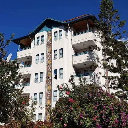 Lila Apart-2