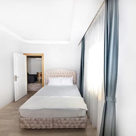 Adam Apart Hotel 2-2