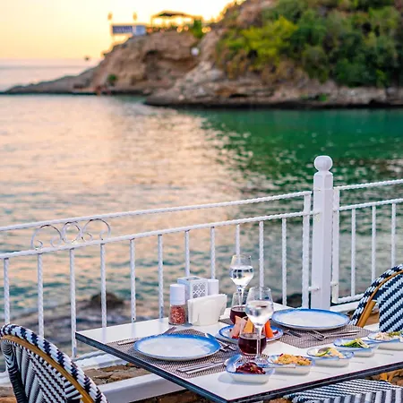 Utopia Beach Club-3