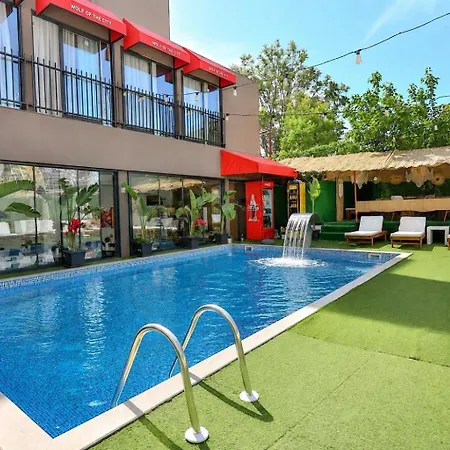 Wolf Of The City Hotel & Spa-3