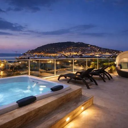 Comfortable Luxury Holiday Home-2