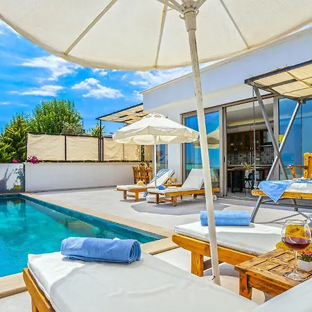 Secluded Sea-View Family Escape-Villa Bella2 Sardunya-2