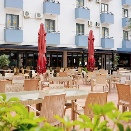 Club Aqua Plaza-3