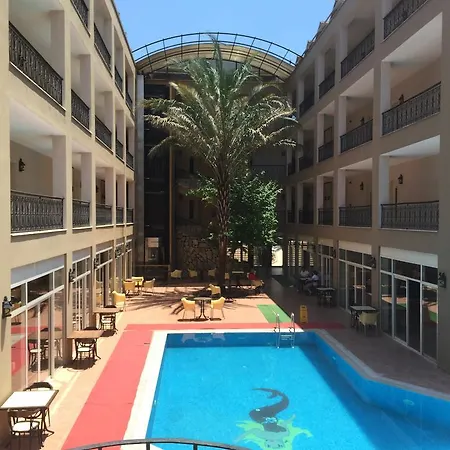 Starberry Hotel-3