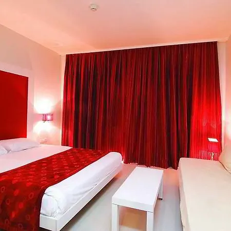 Queens Park Hotel Goeynuek-2