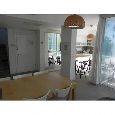 Novron Villa 11-2