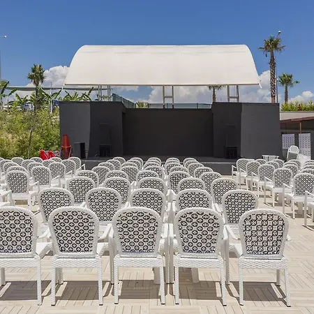 Glamour Resort & Spa-2