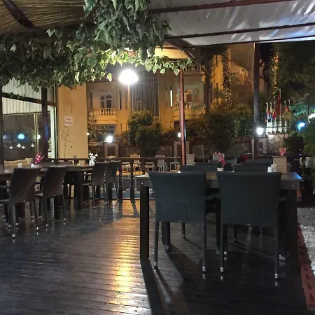 Moonlight Hotel-2