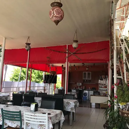 ZÜMRÜT PANSİYON Side-3
