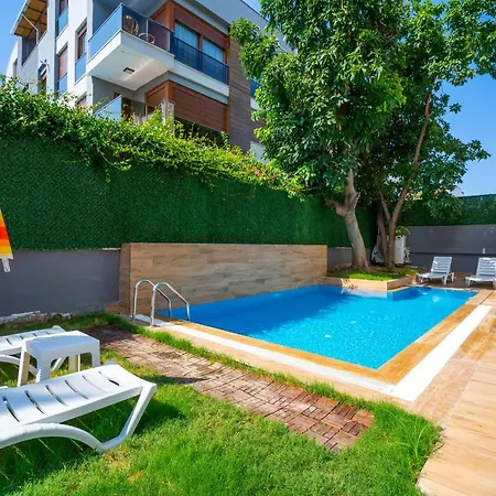 Meyde Boutique Suites-3