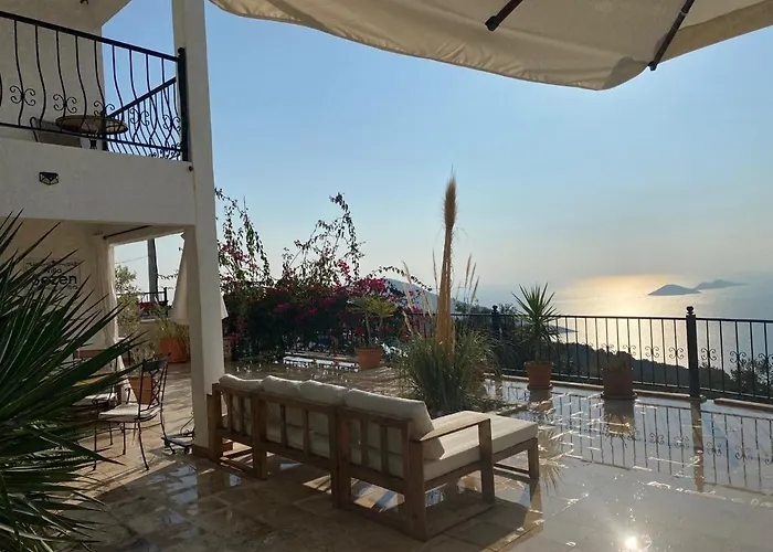 Villa Sezen Kalkan mit Pool
