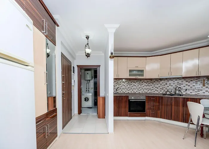 Ferienwohnung Cozy Flat With Balcony Close To Public Transportation In Konyaalti, Antalya