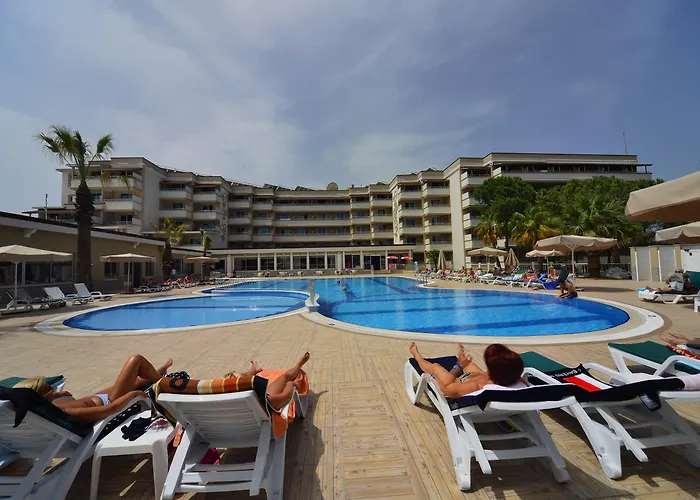 Linda Resort Hotel Side