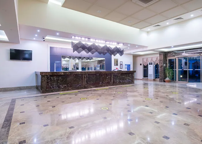 Euphoria Palm Beach Resort Haciobasi