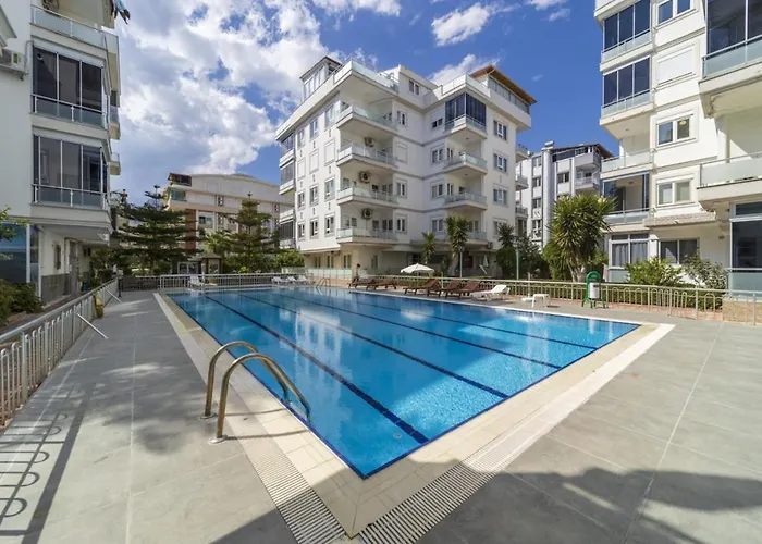 Delightful Flat With Shared Pool In Konyaalti Appartamento Antalia