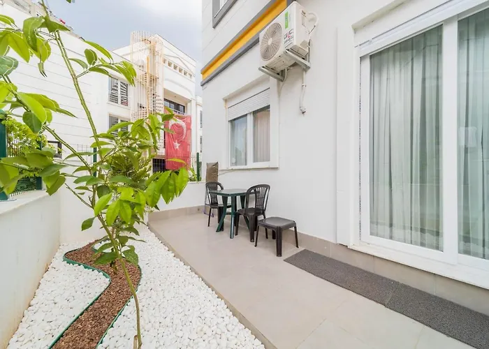 Charming And Central Flat Near Beach In Muratpasa Antalia
