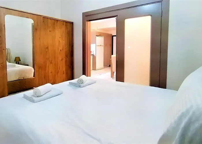 Central Flat With Shared Pool In Kepez Antalya Appartamento