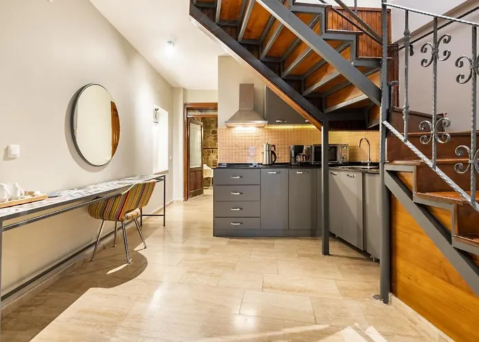 Mesmerizing Flat Near Hadrians Gate Antalya