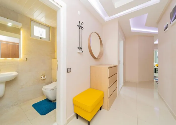 Comfortable Home Near Beach W Balcony In Antalya