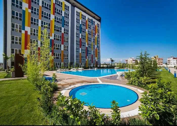 Antalya Legoland Complex Pool, Security Appartement