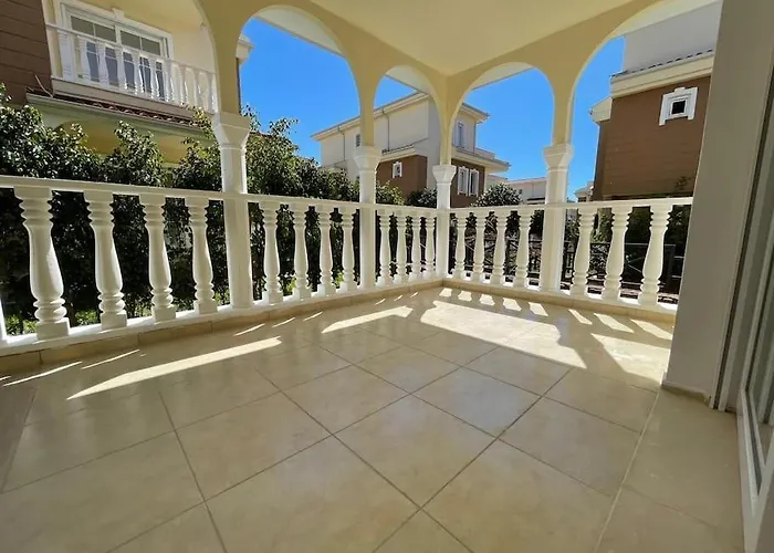 6 Person, Villa With Shared Pool In The Facility - Awz 257 Incekum mit Pool
